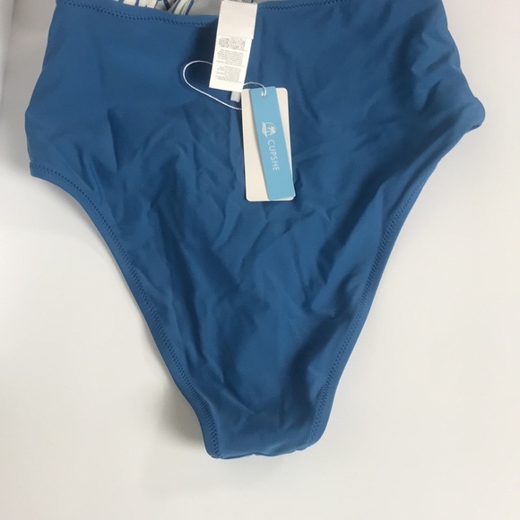 Cupshe Swim Navy Striped Twist Front One Piece Swimsuit Size Medium - Picture 11 of 11